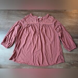 Lucky Brand Boho Embroidered Neck Flowy Shirt Top in Heathered Earthy